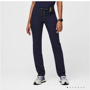 FIGS Yola Skinny Scrub Pants- used